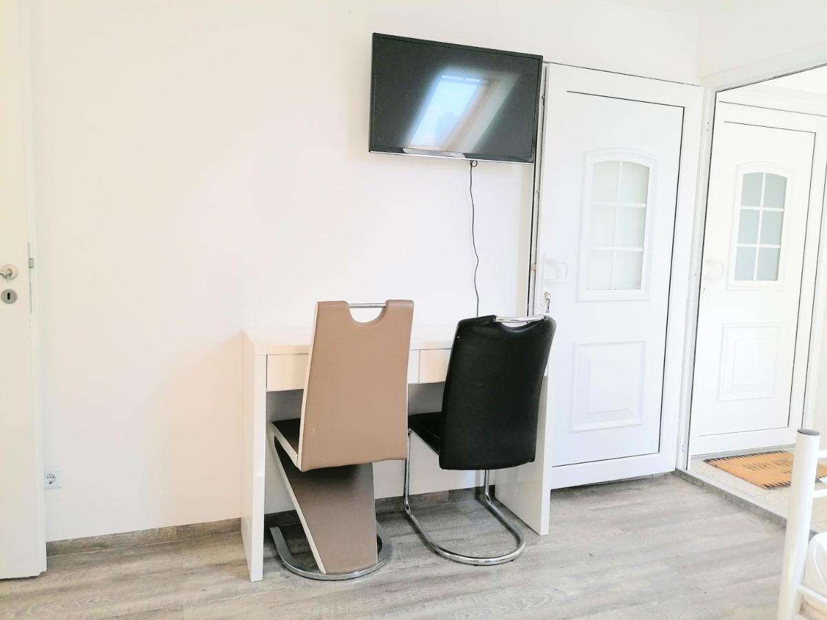 Fmi110 Next To Airport Apartment Ruesselsheim Exterior photo